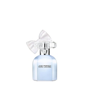 Marc Jacobs Just Perfect Perfume – Ambery Perfume for Women – With Strawberry, Jasmine & Caramel – Long-Lasting Fragrance(1 Fl Oz (Pack of 1))